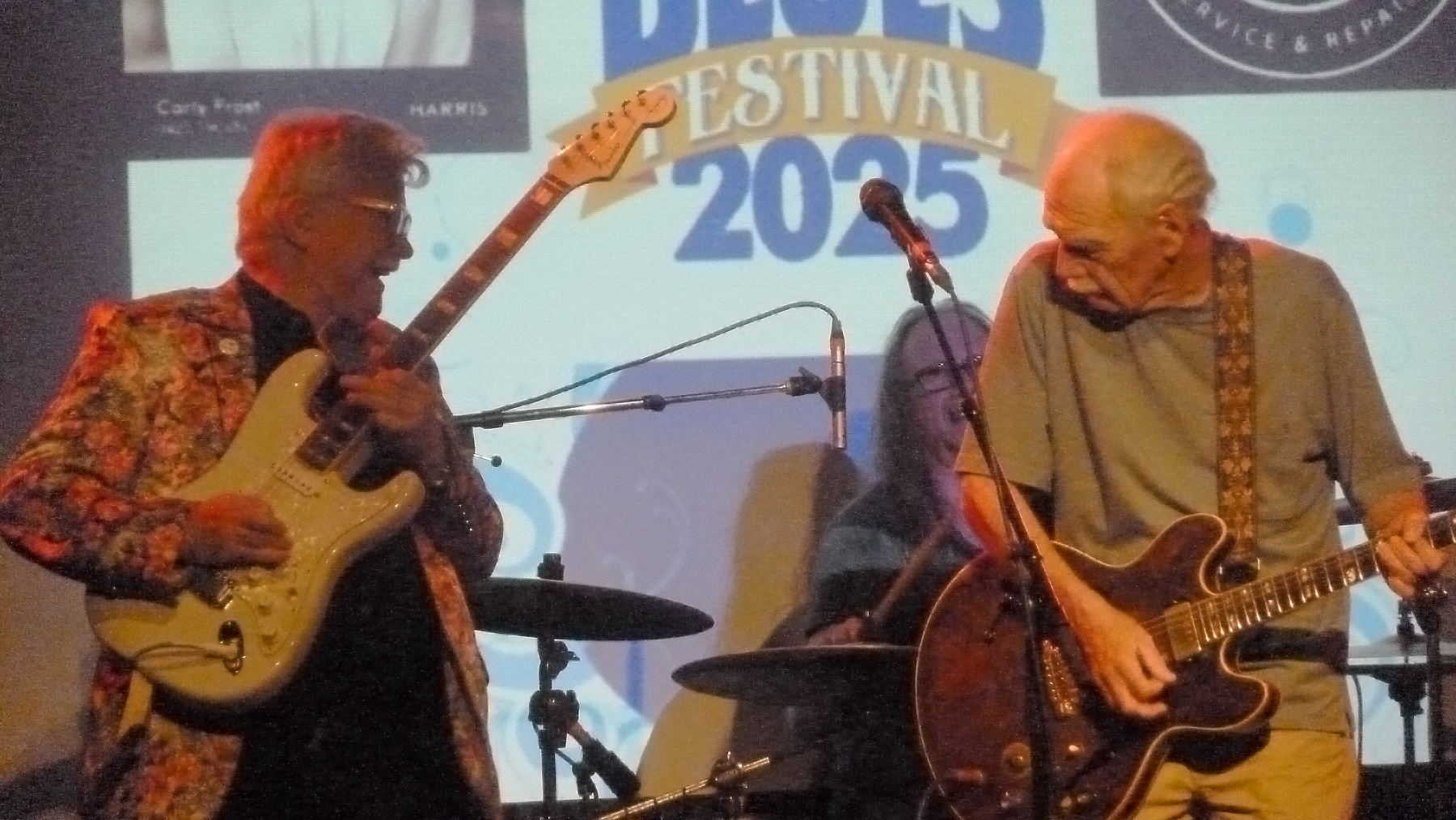 DaveHole2025-11-21PortNoarlungaBluesFestivalAustralia (4).jpg